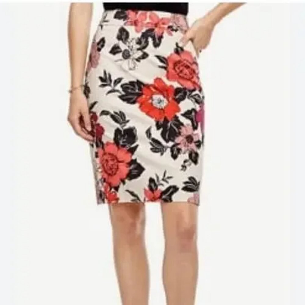 Ann Taylor Pencil Skirt, Size 6, Like New